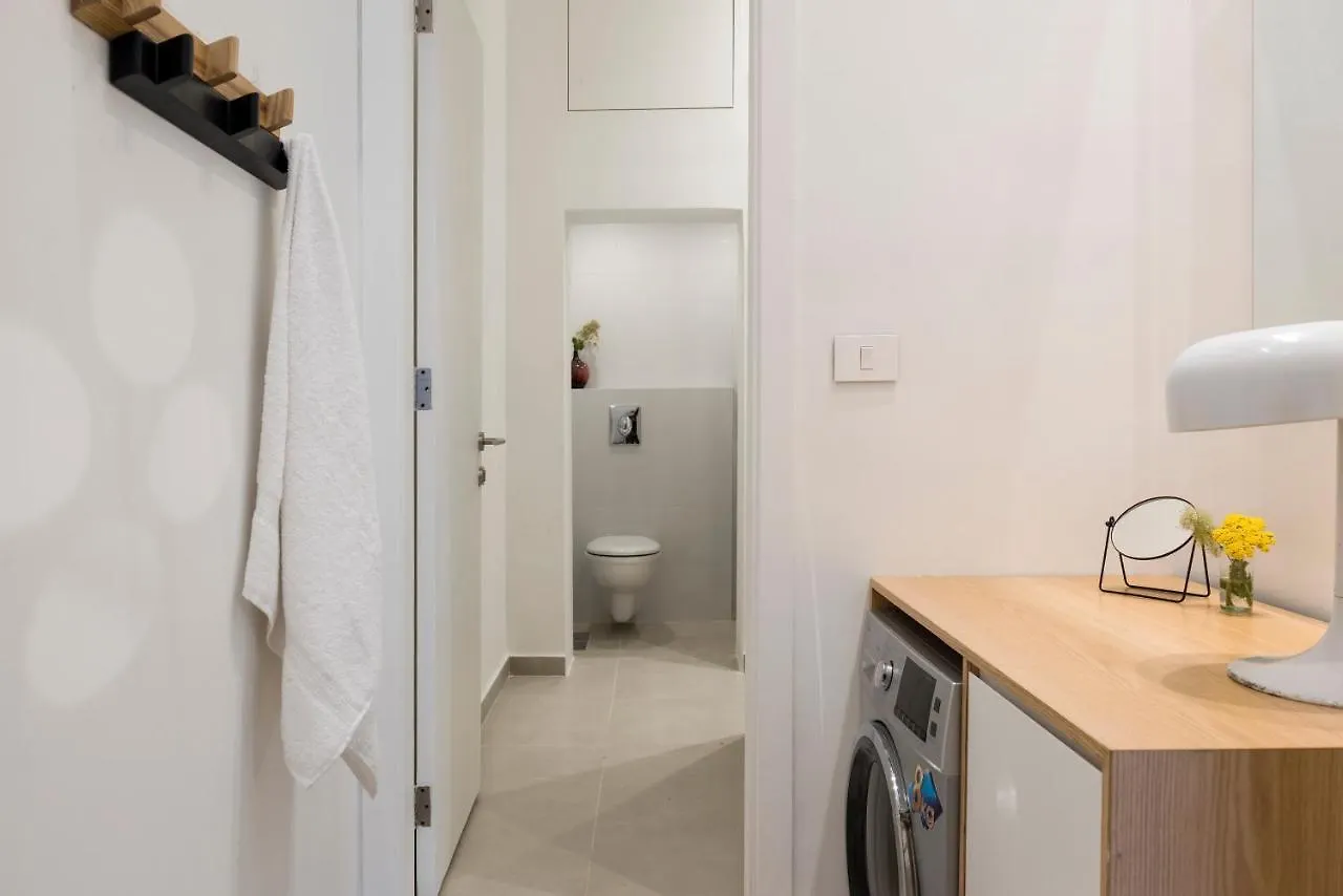 Gemmayzeh Traditional Apartments 베이루트